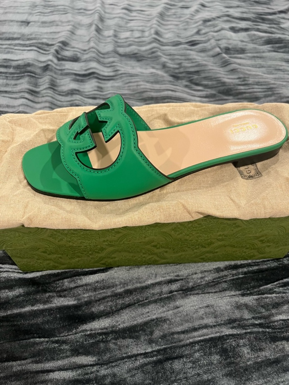 Gucci Interlocking G Cut-Out Slide Sandals Green |40.5EU (10.5W) |Full Inclusion